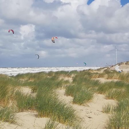 Zeebriesje Lägenhet Oostduinkerke Exteriör bild