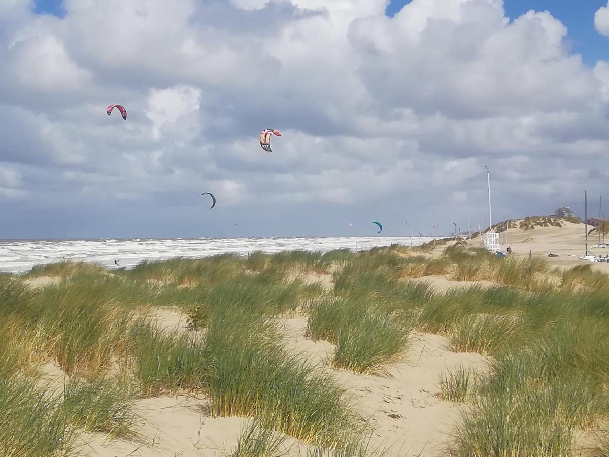 Zeebriesje Lägenhet Oostduinkerke Exteriör bild